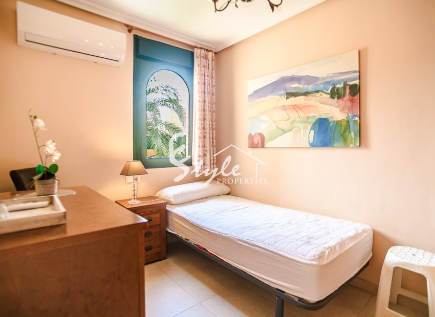 Reventa - Villa - Torrevieja - Los Balcones