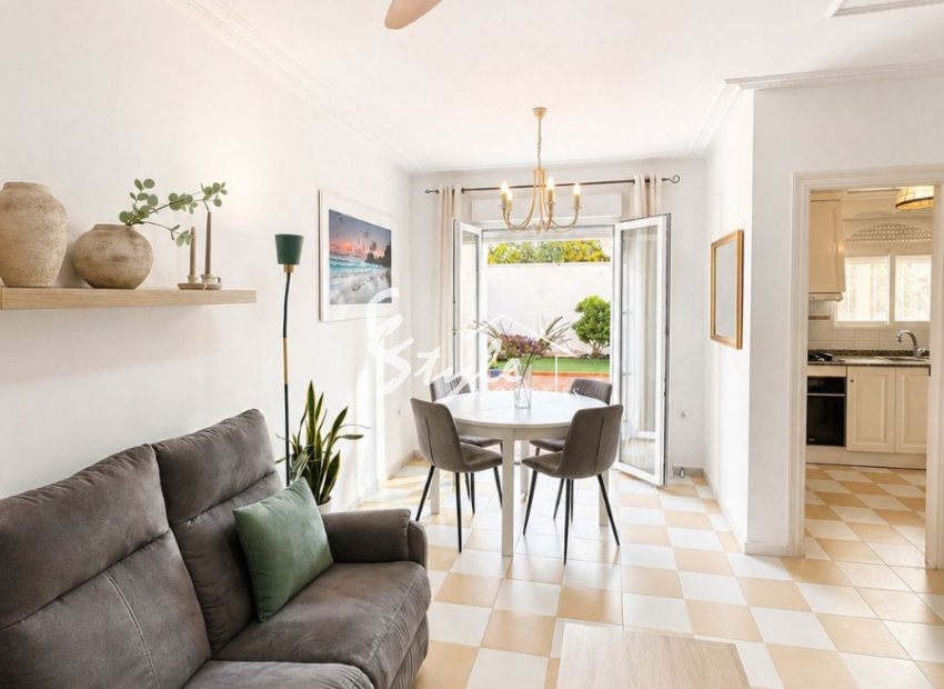 Reventa - Villa - Torrevieja - Nueva Torrevieja - Aguas Nuevas