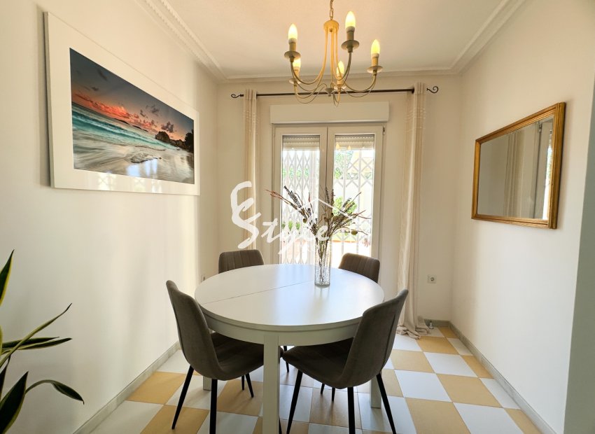 Reventa - Villa - Torrevieja - Nueva Torrevieja - Aguas Nuevas