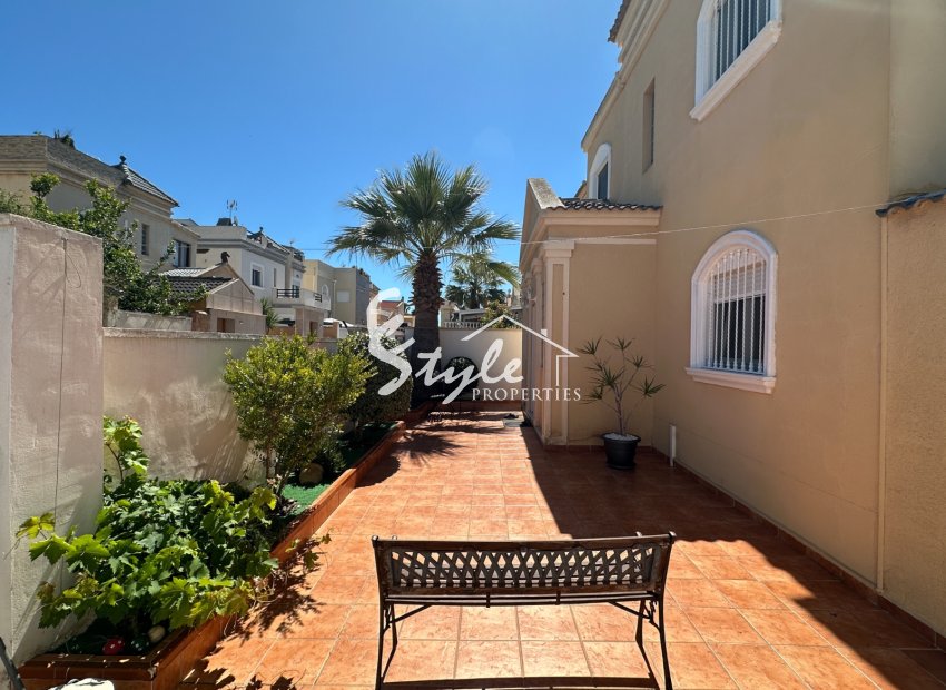 Reventa - Villa - Torrevieja - Nueva Torrevieja - Aguas Nuevas