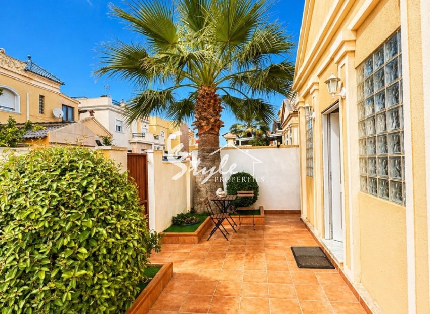 Reventa - Villa - Torrevieja - Nueva Torrevieja - Aguas Nuevas