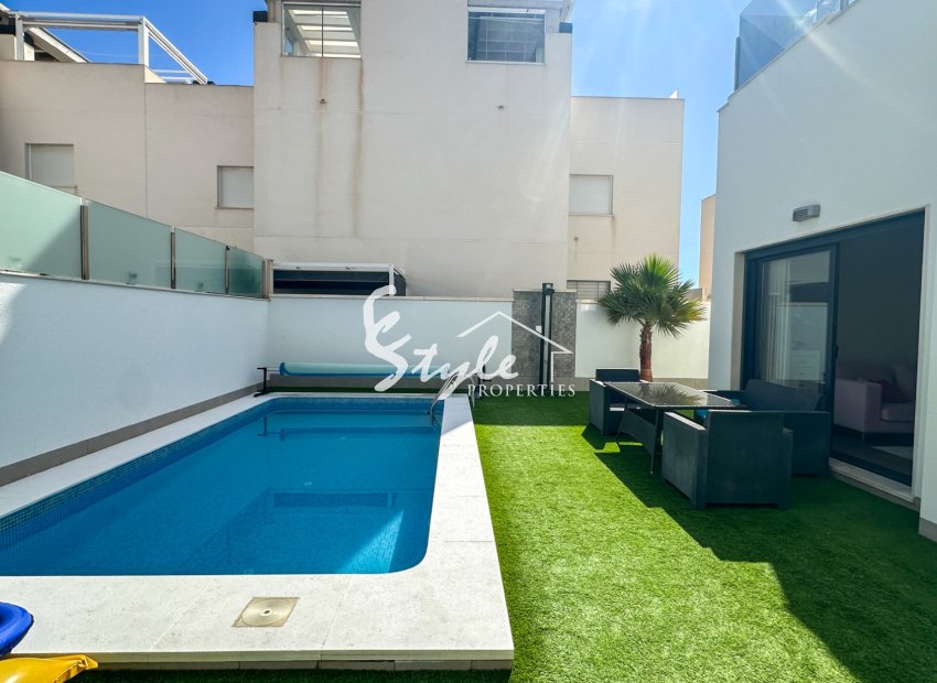 Reventa - Villa - Torrevieja - Nueva Torrevieja - Aguas Nuevas