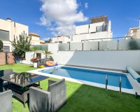 Reventa - Villa - Torrevieja - Nueva Torrevieja - Aguas Nuevas