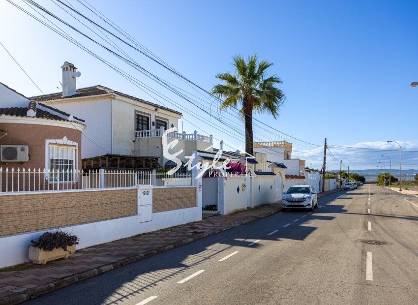 Reventa - Villa - Torrevieja  - Urbanización San Luis