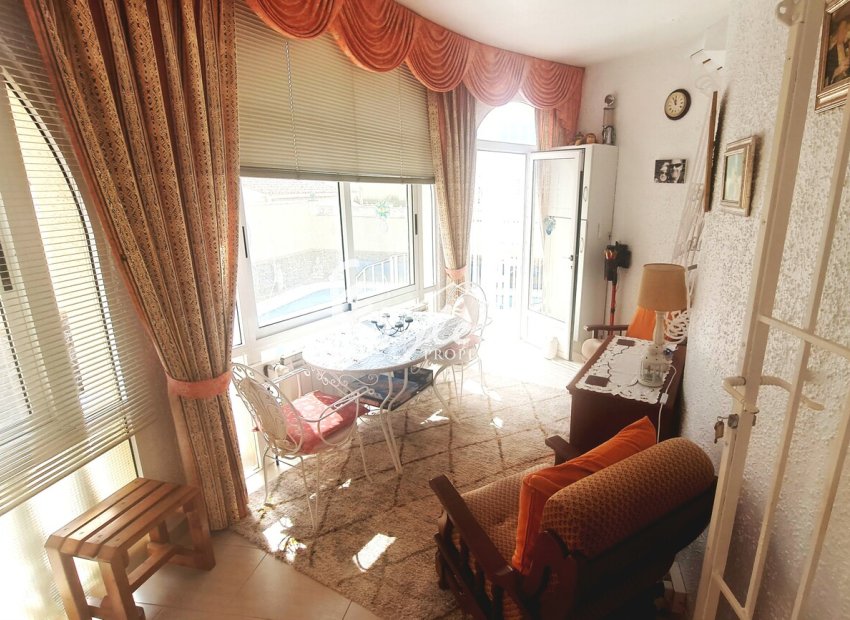 Reventa - Villa - Villamartín - El Presidente