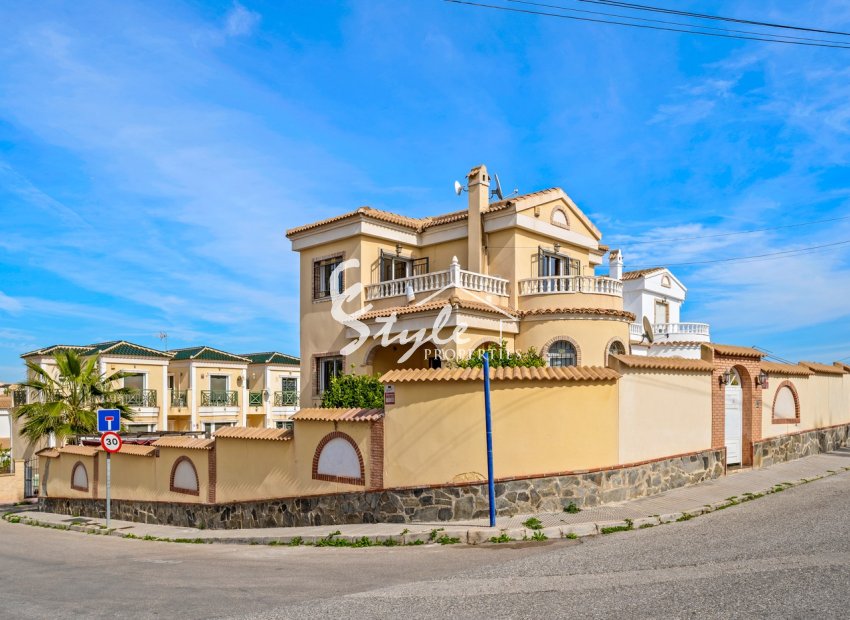 Reventa - Villa - Villamartín - Las Filipinas