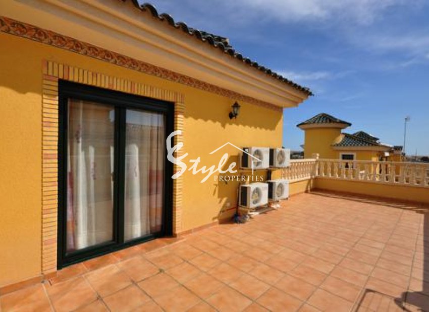 Reventa - Villa - Villamartín - Villamartin