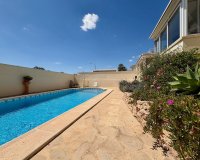 Reventa - Villa - Villamartín - Villamartin