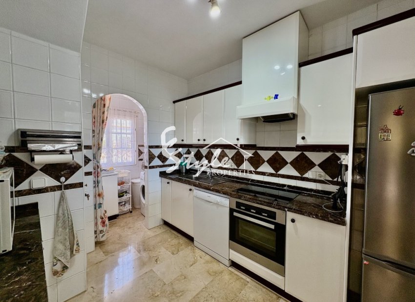 Reventa - Villa - Villamartín - Villamartin