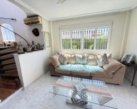 Reventa - Villa - Villamartín - Villamartin