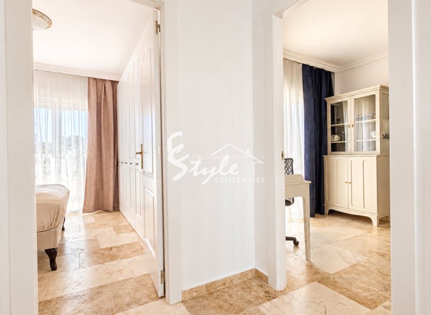 Reventa - Villa - Villamartín - Villamartin