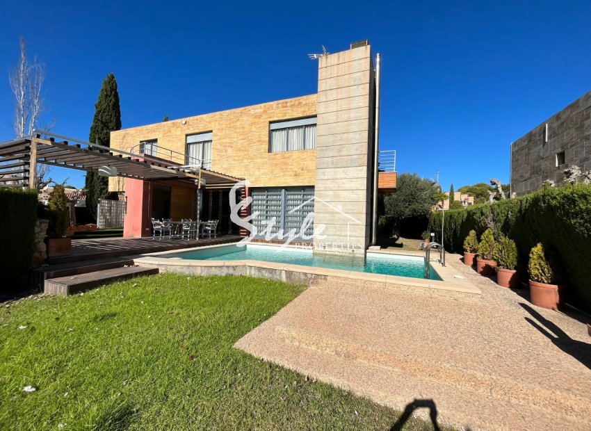 Роскошная вилла с видом на море в Dehesa de Campoamor, Costa Blanca. ID2712