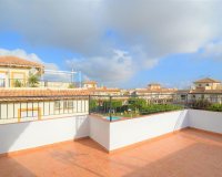 Se alquila casa adosada de 3 dormitorios en Punta Prima, Costa Blanca, España. ID108