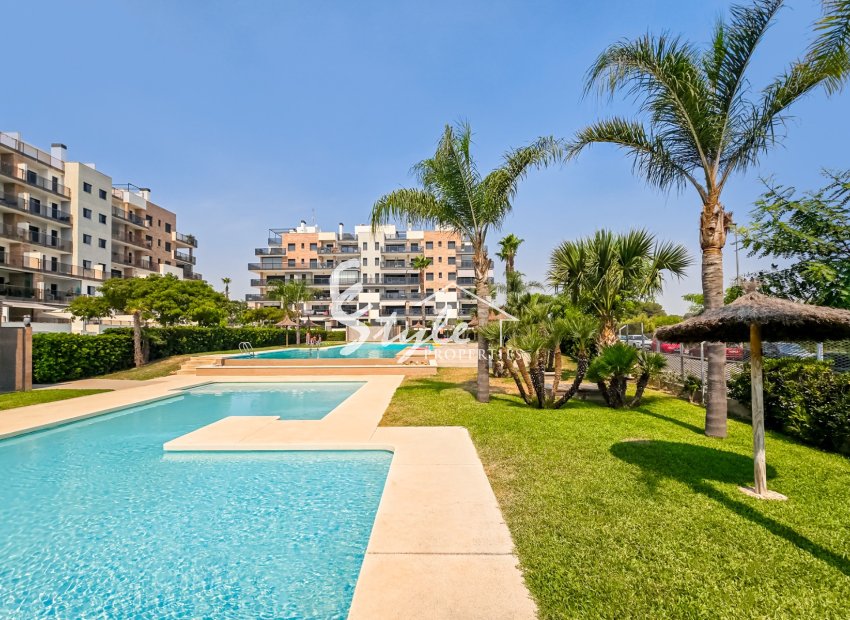 Se vende apartamento con vistas al mar en Bioko II, Mil Palmeras, Pilar de la Horadada. ID3679