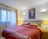 Se vende apartamento de 2 dormitorios 2 baños con vistas a la piscina en La Recoleta, Punta Prima, Costa Blanca. ID3673