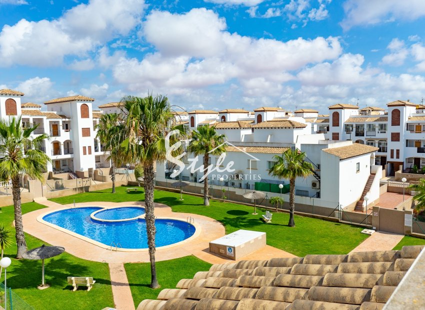 Se vende apartamento en La Cinuelica R 14, Punta Prima, Los Altos, Orihuela Costa. ID 2764