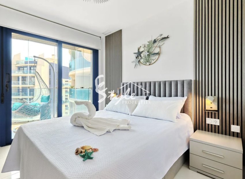 Se vende apartamento en primera línea de mar con vistas panorámicas  en Sea Senses, Punta Prima, Costa Blanca. ID2362