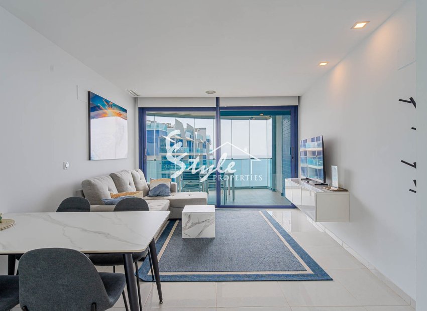 Se vende apartamento en primera linea del mar con vistas panorámicas en Sea Senses, Punta Prima, Costa Blanca. ID2313