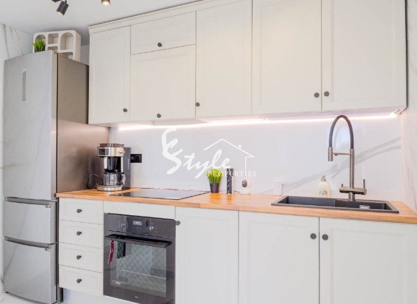 Se vende apartamento en Zeniamar 1, Playa Flamenca, Orihuela Costa, Spain. ID 2595