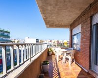 Se vende apartamento espacioso a 50 m de la playa en Torrevieja, Costa Blanca, España. ID2351