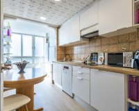 Se vende apartamento espacioso a 50 m de la playa en Torrevieja, Costa Blanca, España. ID2351