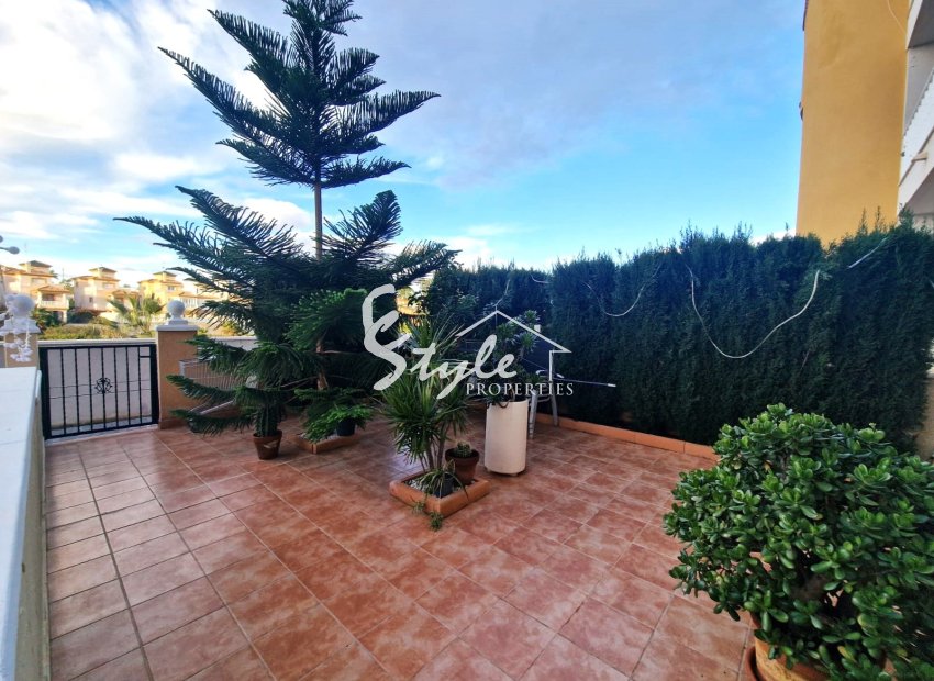 Se vende apartamento planta baja con jardín in Lomas de Cabo Roig, Orihuela Costa . ID 2791