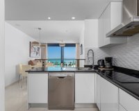 Se vende apartamento primera linea en Res. Sea Senses, Punta Prima. ID2672
