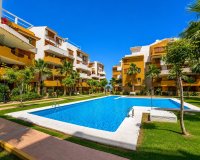 Se vende apartamento sur de 2 dormitorios con vistas bonitas en La Recoleta, Punta Prima, España. ID3634