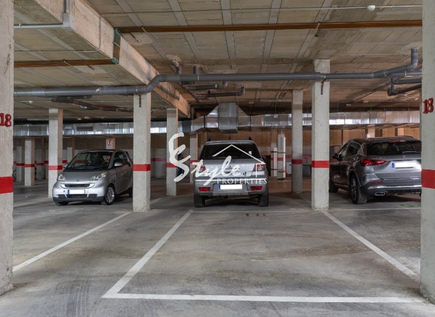 Se vende ático con jardín privado en La Cinuelica, Punta Prima, Orihuela Costa. ID1940