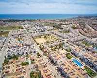 Se vende ático de 2 dormitorios con solarium privado en La Ciñuelica, Punta Prima, Los Altos, Costa Blanca. ID2426