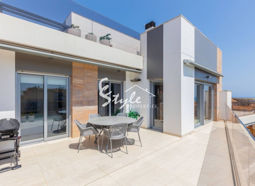 Se vende ático de lujo con vistas panorámicas en Bioko DeLUX, Cabo Roig, Orihuela Costa, Costa Blanca. ID1964