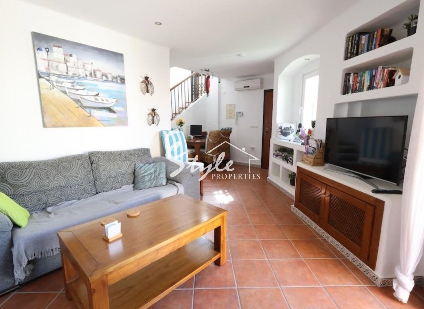 Se vende ático soleado en Punta Marina, Punta Prima, Costa Blanca. ID3661