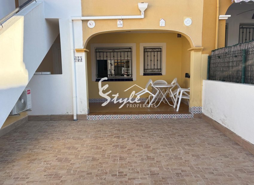 Se vende bungalow bajo en Dream Hills, Los Altos, La Florida, Orihuela Costa, Costa Blanca. ID2748