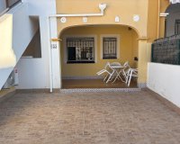 Se vende bungalow bajo en Dream Hills, Los Altos, La Florida, Orihuela Costa, Costa Blanca. ID2748