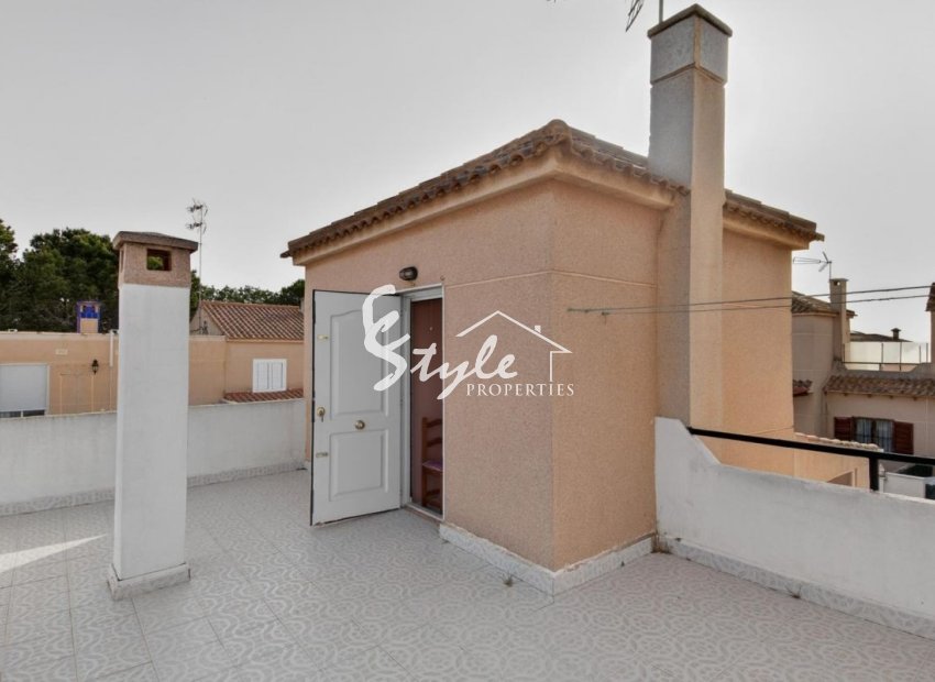 Se Vende Casa Adosada de Esquina de 3 Dormitorios en Los Altos, Torrevieja, Costa Blanca. ID2295