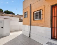 Se Vende Casa Adosada de Esquina de 3 Dormitorios en Los Altos, Torrevieja, Costa Blanca. ID2295