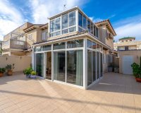 Se vende casa adosada de esquina de 3 dormitorios en Zeniamar, Playa Flamenca, Orihuela Costa. ID2793