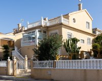 Se vende chalet de 3 dormitorios y gran sótano en Los Altos-La Florida, Costa Blanca, España. ID2322