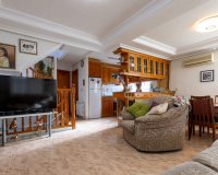 Se vende chalet de 3 dormitorios y gran sótano en Los Altos-La Florida, Costa Blanca, España. ID2322