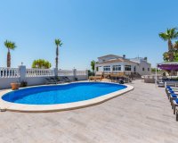 Se vende gran casa con piscina en Catral, Costa Blanca, España. ID2138