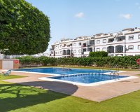 Se vende luminoso apartamento de 2 dormitorios, con parking y 2 amplias terrazas en La Ciñuelica, Punta Prima, Costa Blanca. ID3646