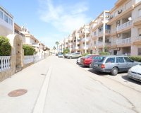 Se vende luminoso apartamento de 2 dormitorios con vistas despejadas en Playa Flamenca, Orihuela Costa, Costa Blanca. ID1704