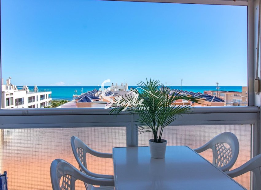 Se vende piso a 200m de la playa de La Mata, Torrevieja, Costa Blanca. ID2841