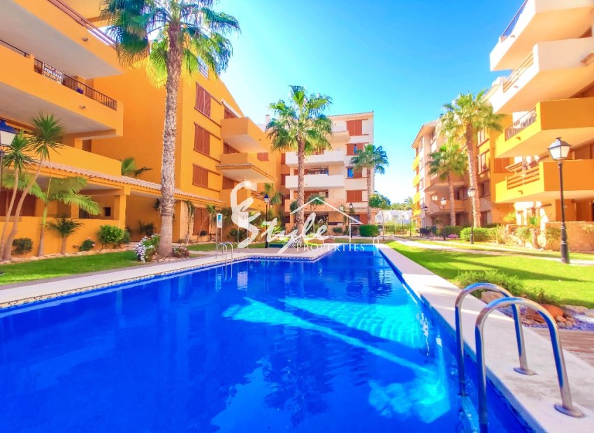 Se vende piso en la Recoleta, Punta Prima, Costa Blanca. ID1259