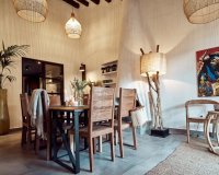 Se vende villa clásica española cerca de la playa en Punta Prima, Costa Blanca, España. ID1707