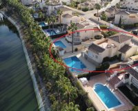 Se vende villa en primera línea de golf en Las Ramblas, Orihuela Costa, España. ID1440
