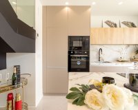 Se vende villa nueva con 3 dormitorios junto al Benidorm en Costa Blanca. ID: ON1138