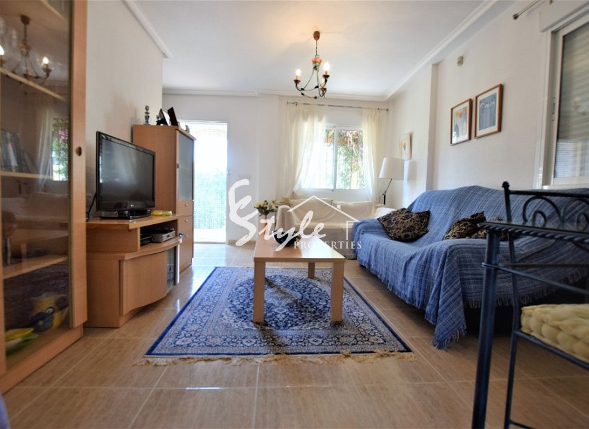 Semi-detached 3-bedroom chalet for sale near the golf course in Las Filipinas, Villamartin