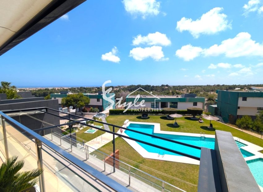 Spacious South-Facing 2-Bedroom Apartment for Sale in Los Dolses with Large Terrace, Sea Views & Pool Views. Villamartin, Orihuela Costa. ID1256