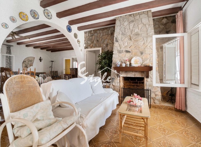 Уникальная недвижимость на первой линии в продаже в Пунта Приме, Коста Бланка, Испания ID 3747